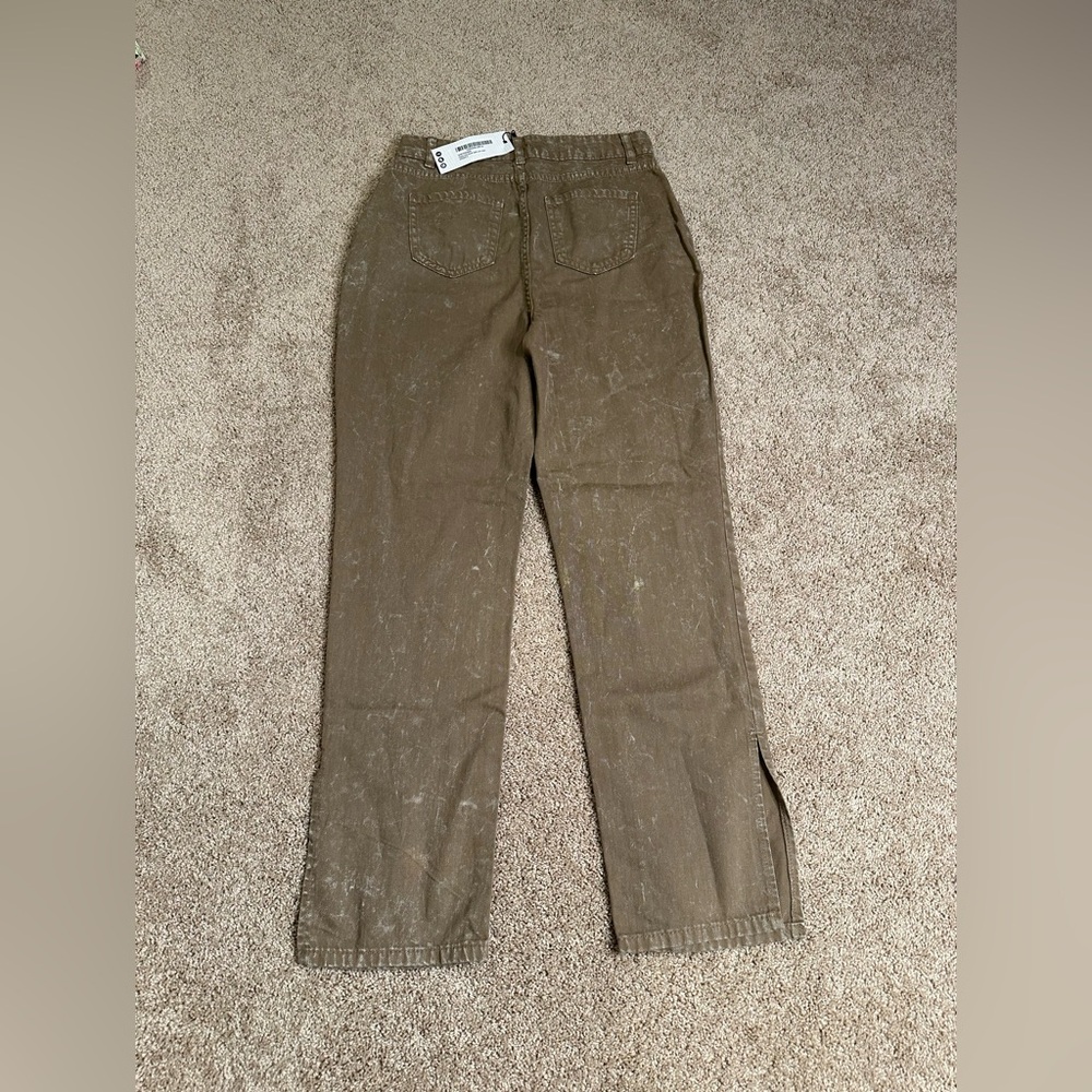 Boohoo Petite Acid Wash Split Hem Jeans - Picture 6 of 7
